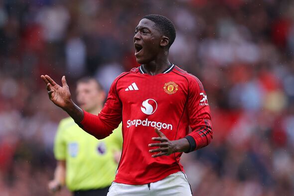 Kobbie Mainoo ra điều kiện với ManUtd